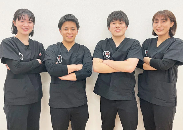 明るく元気なスタッフ(全員が国家資格を保有しております) 明るく元気なスタッフ(全員が国家資格を保有しております)